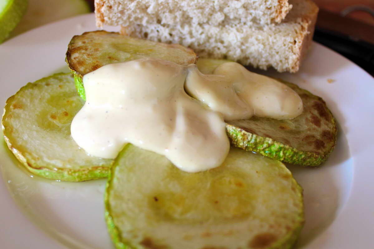 Лучше жарьте с чесноком 