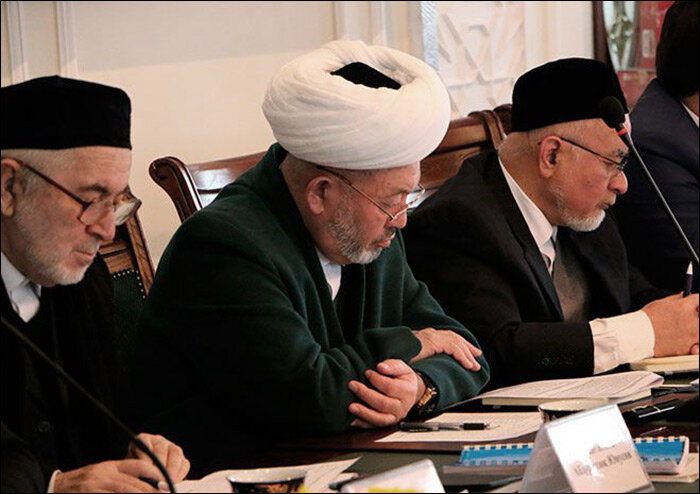 Узбекистанские имамы. Фото с сайта Muslim.uz