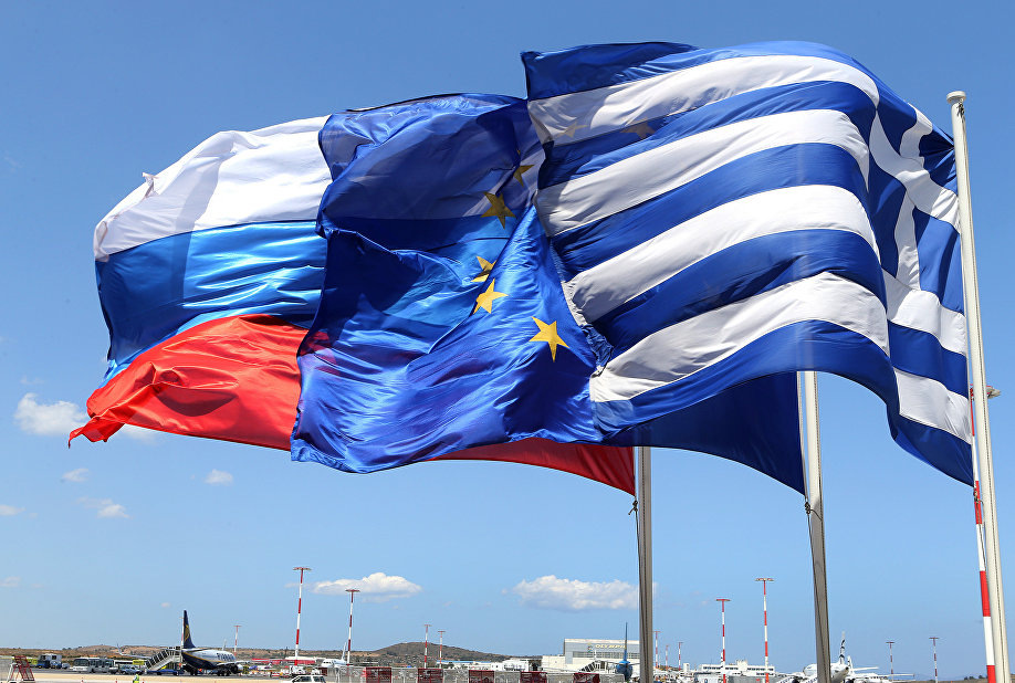 В июле 2018 года в Греции было принято решение о высылке двух российских дипломатов и запрещения въезда в страну еще двум. 