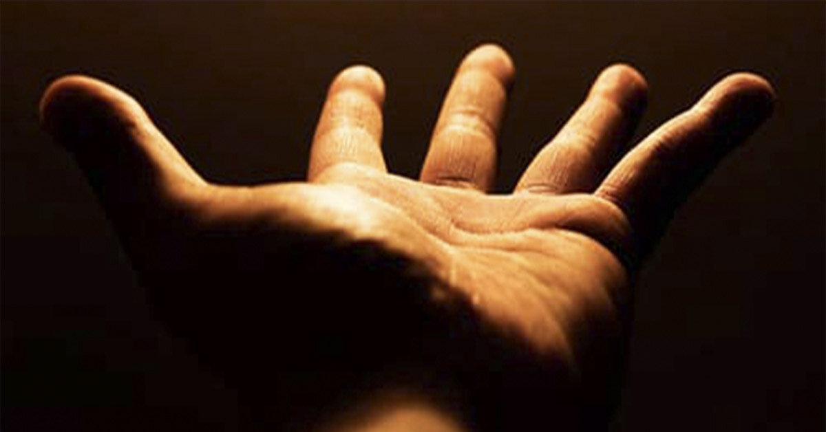 Ладонь человека. Волшебство в ладонях. К чему снится правая ладонь. Ладонь во сне. Сон больного.