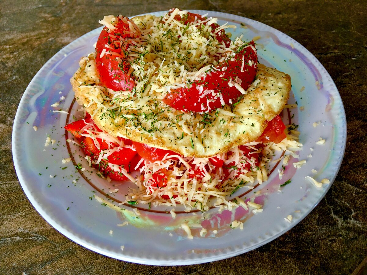 На 100 грамм - 75 ккал; БЖУ: 5,27/4,36/3,36