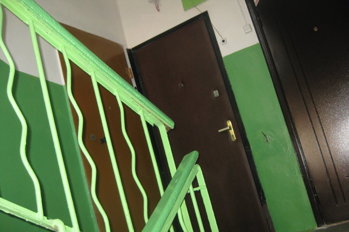 Не лучше ли было сожительнице Петра просто поговорить с ним? Как Вы считаете? Напишите в комментариях.