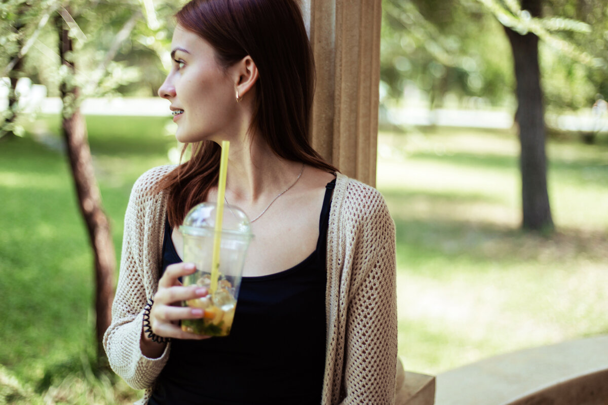 Репетитор/преподаватель с брекетами.