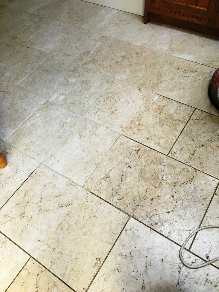 Фото marble.tilecleaning.co.uk  Эта компания занимается реставрацией мраморных изделий.