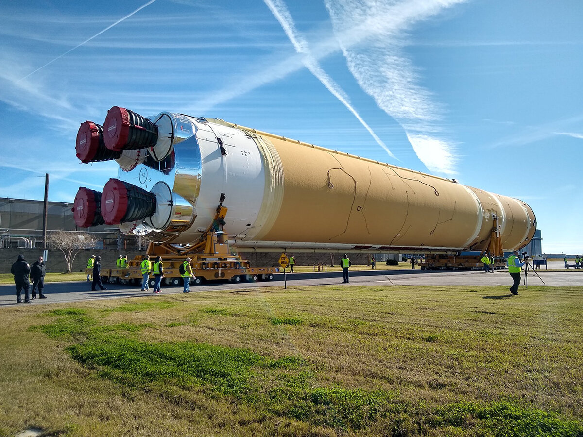 первая ступень носителя уже готова