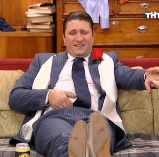 Источник:    https://2fan.ru/meme/gena-bukin.html