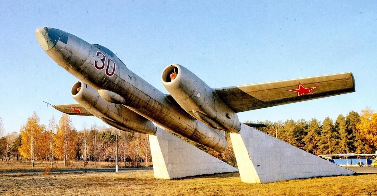 Ил-28 много архивных фото дальше ЛИСТАЙТЕ