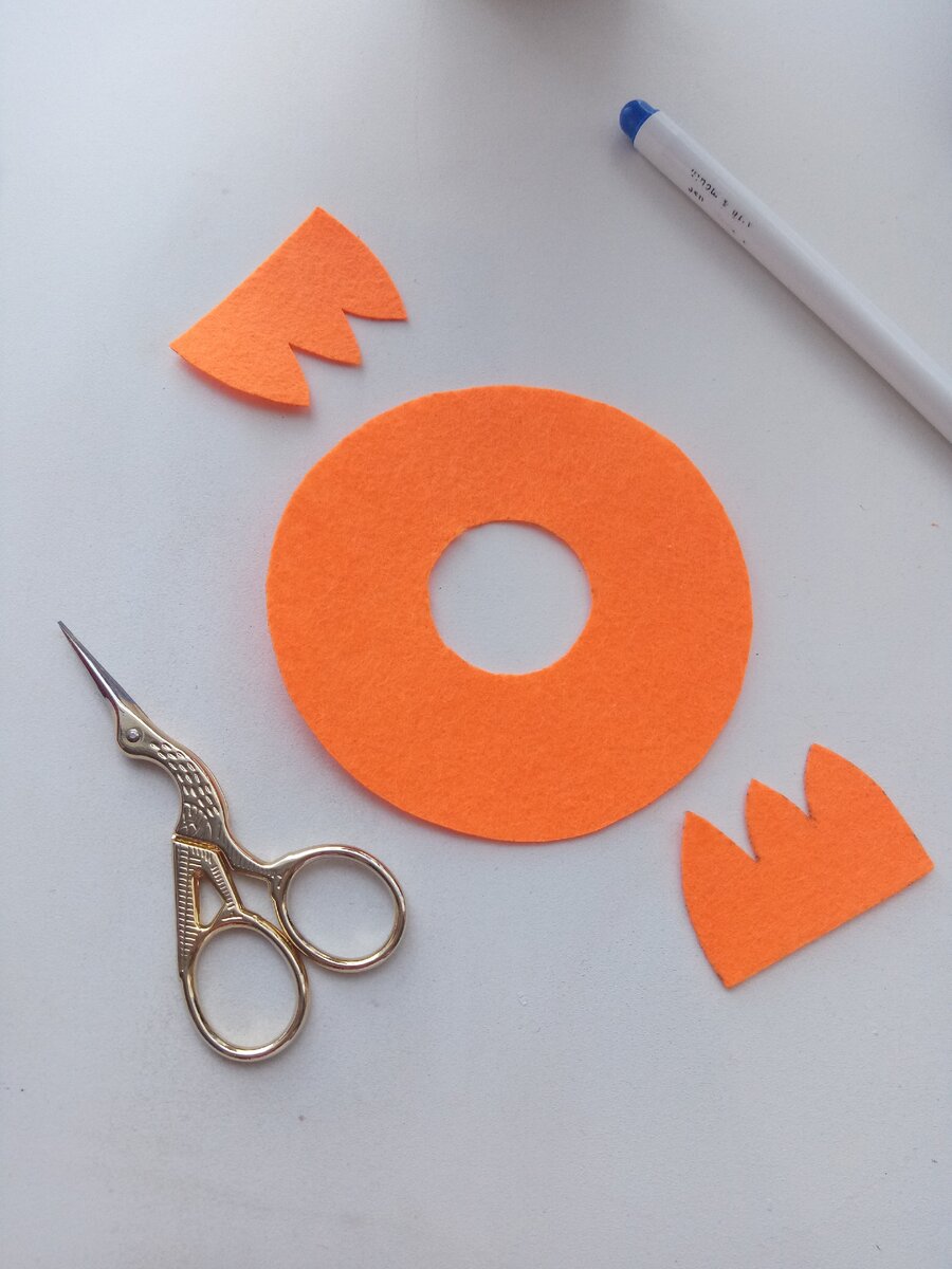 Вот так выглядит наша будущая шляпа из фетра.