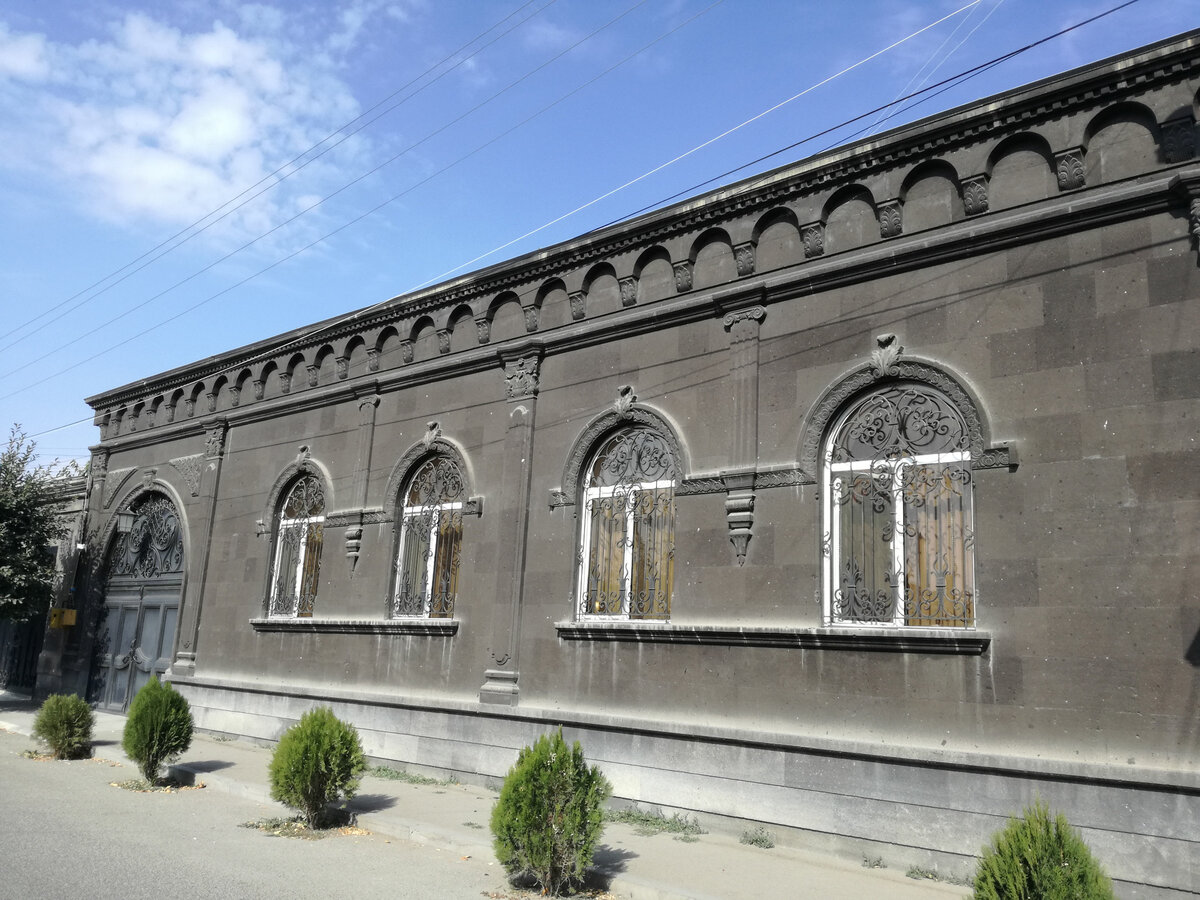 Ленинакан и ереван. Каскад парк в ереване. Гюмри ленинакан армения. Ереван центр города. Армения ереван панорама.