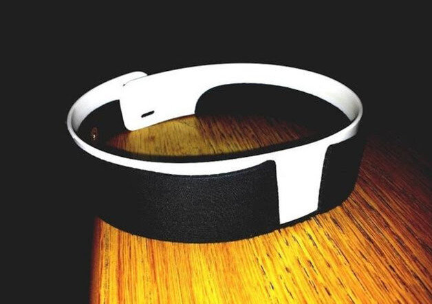 белый воротничок