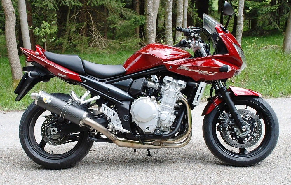 Мотоцикл сузуки r600. Suzuki gsx-r 1000. Suzuki мотоцикл 600 кубов. Мотоцикл сузуки r600. Suzuki gsxr 750 srad.