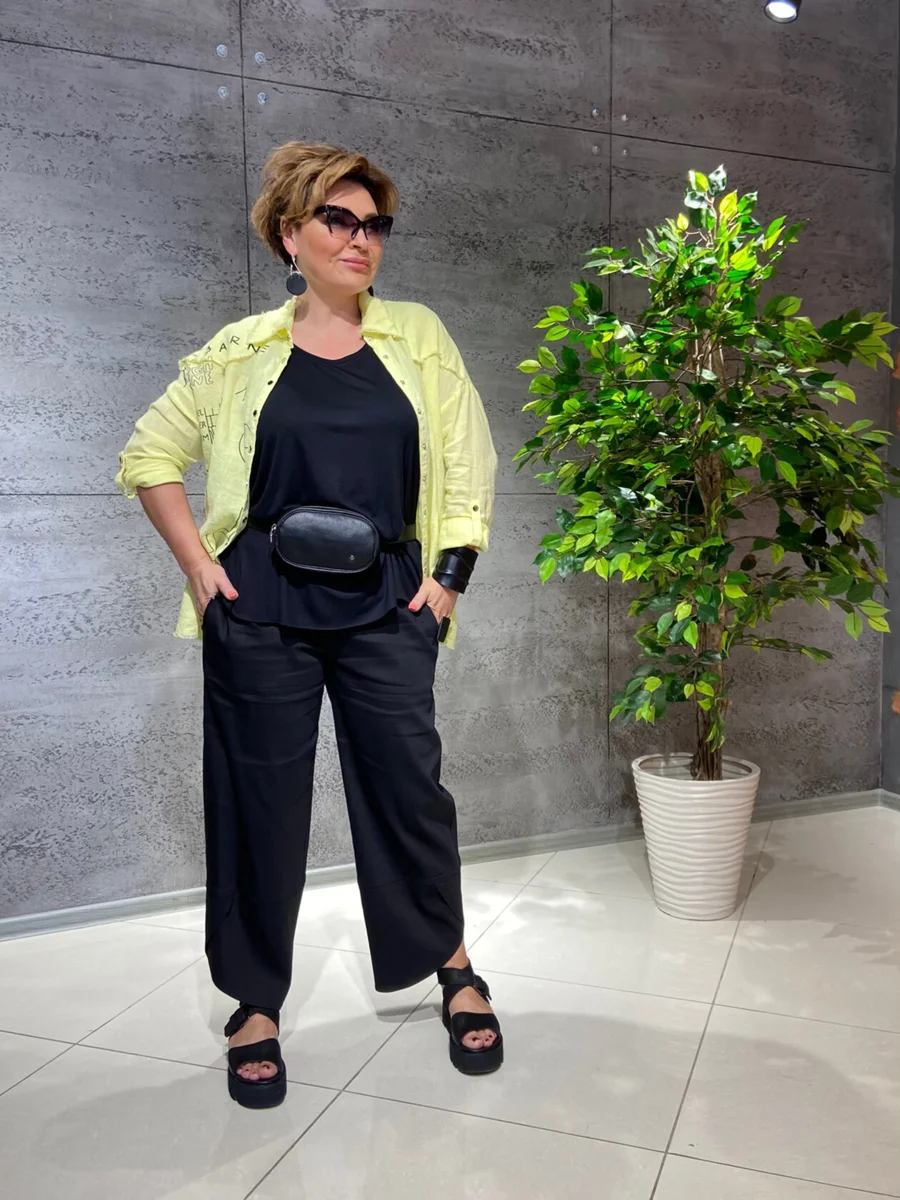 Фото 1 - стилист  имиджмейкер Ирина Конарева.