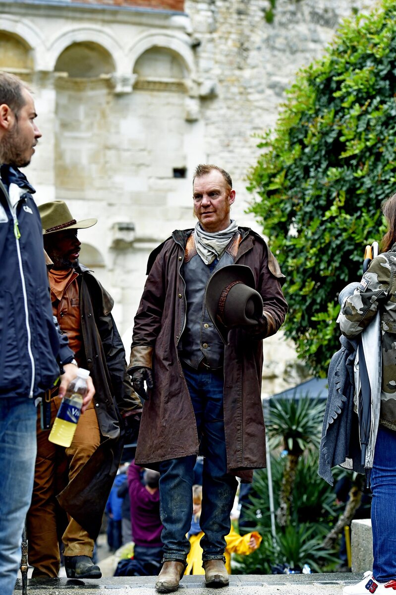 Элдред джонас. Тёмная башня фильм 2017 актёры. Противостояние (the stand) сериал 2020. Темная башня 2020. Джером флинн темная башня.