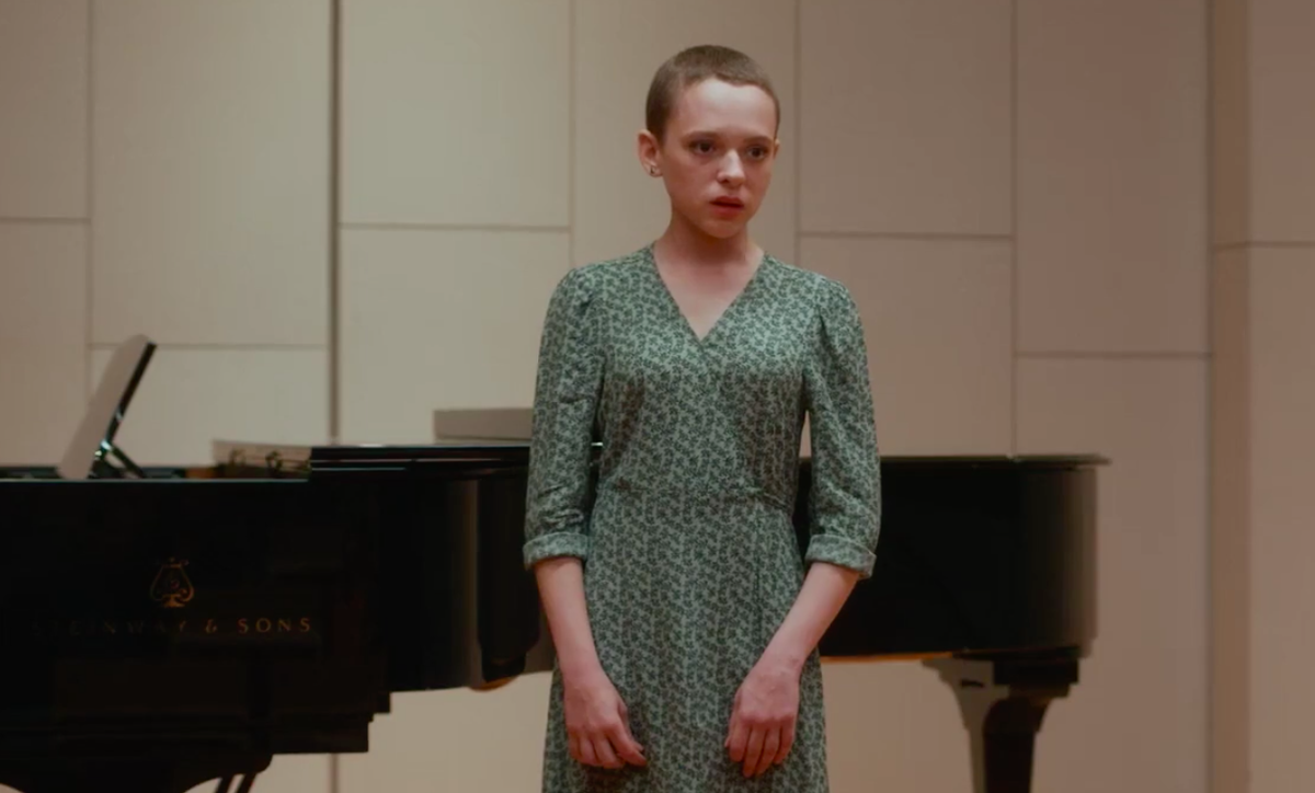 Эсти на прослушивании. Кадр из сериала "Неордотоксальная"