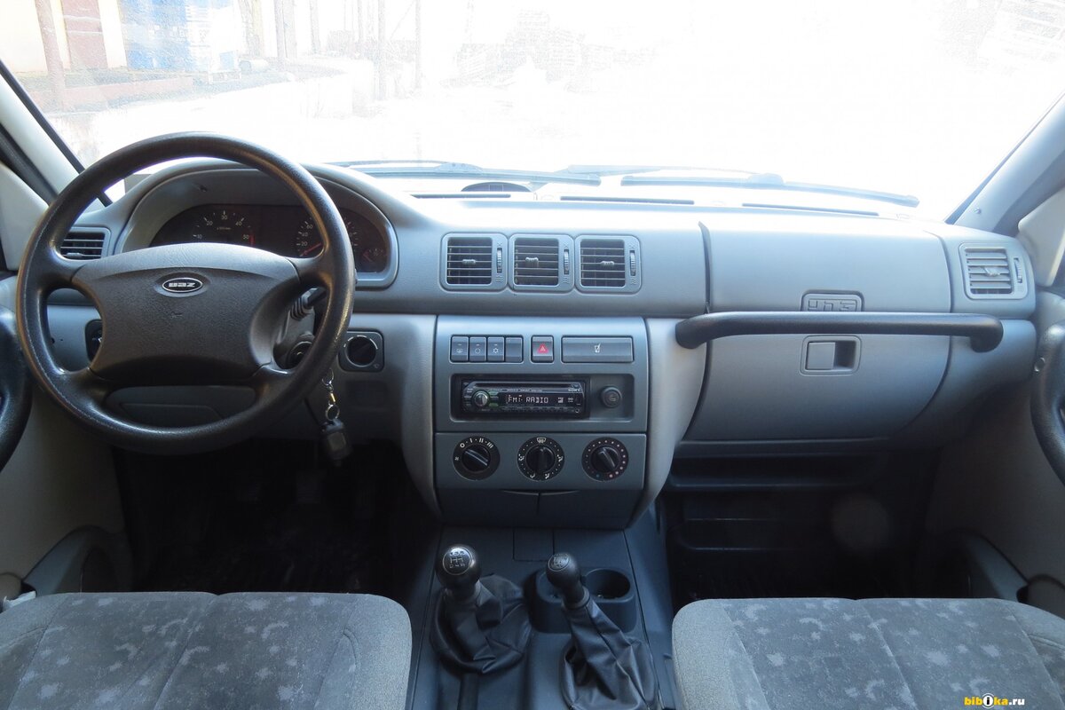 Салон лучше чем у тех уазов , которые были раньше