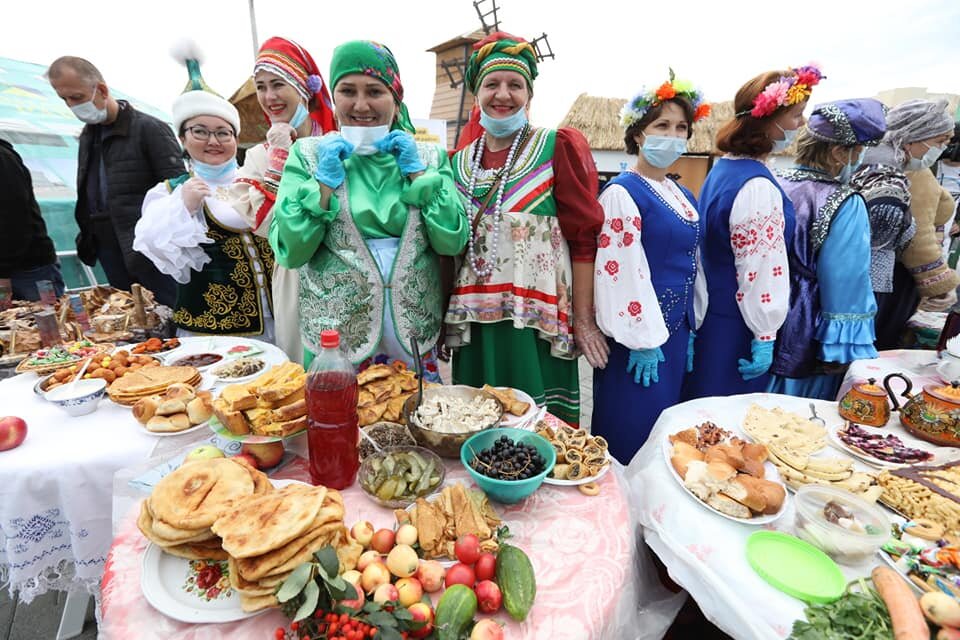 АПК через Челябинскую область отправляет за границу значительные объемы, помогает нам в этом наше приграничное положение. Фото Олега Каргаполова ("Вечерний Челябинск").