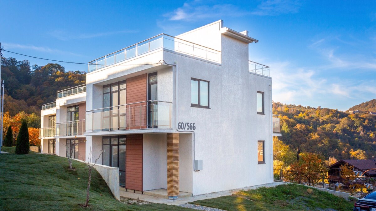 Hi-Tech дома 140 кв.м  с эксплуатируемой кровлей 80 кв.м на участках 3 сотки