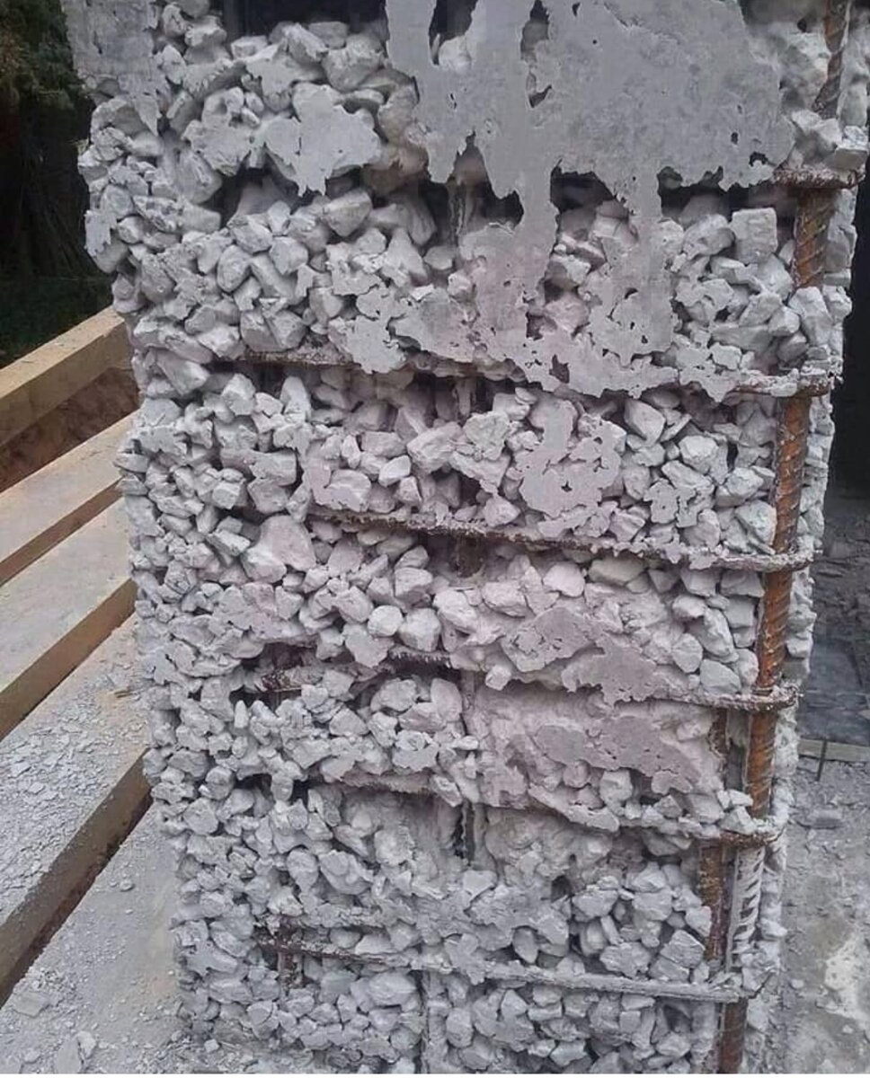 Монолитная колонна после демонтожа опалубки