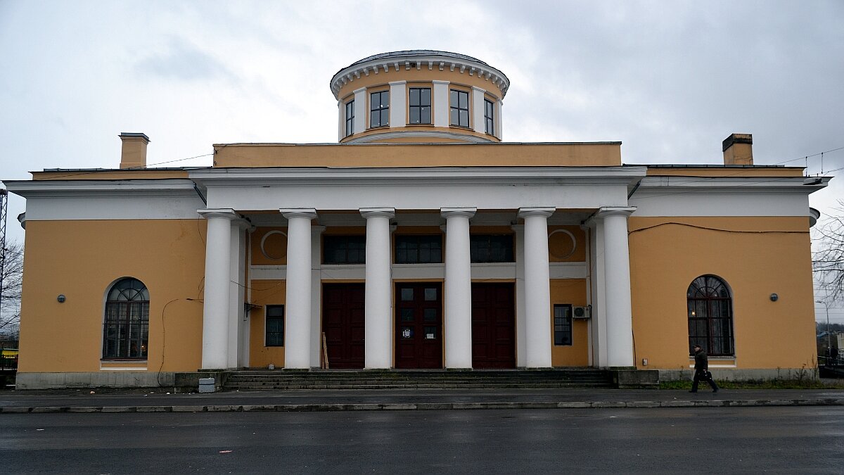 Железнодорожный вокзал Красного села в пешей доступности (фото с сайта РЖД)