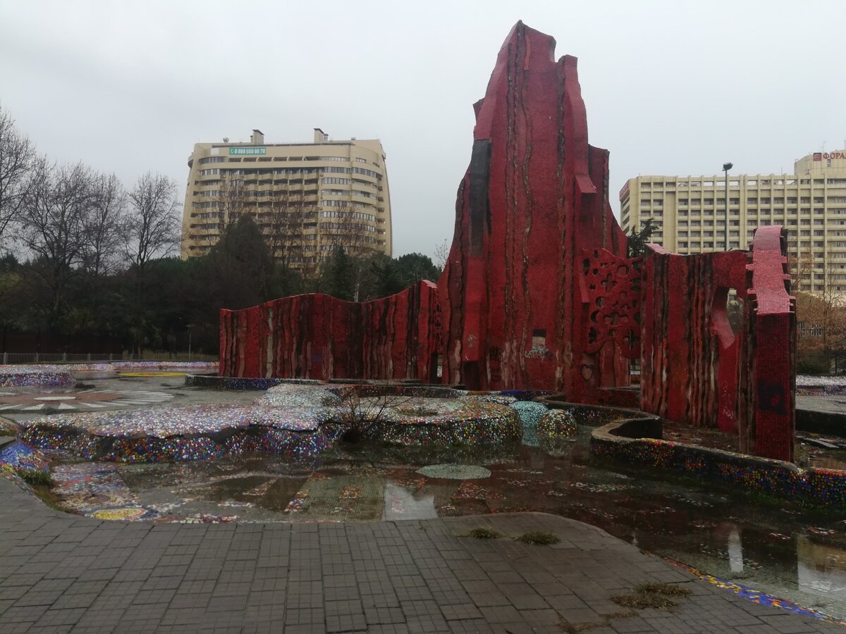 Памятник кораллу