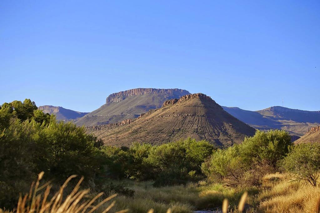 Восточное плоскогорье африки. Южно африканское плоскогорье. Национальный парк кару ЮАР. Плато карру. Центральное плато ЮАР.
