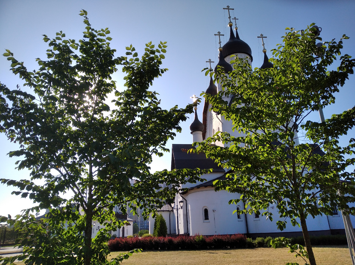 Храм апостола Петра в парке Строителей. Личный архив автора.