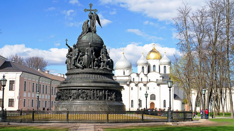 Памятник "Тысячелетие России"
