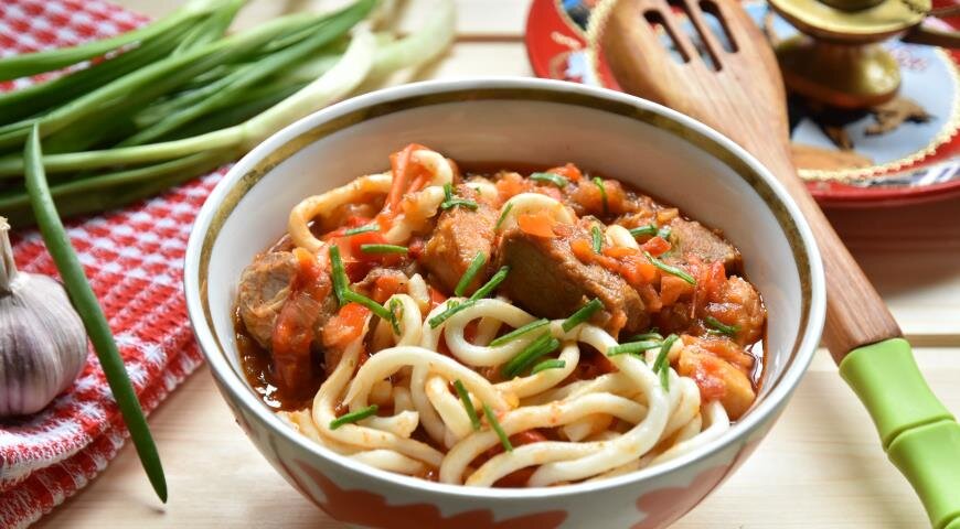 Больше рецептов национальных блюд см. на gastronom.ru