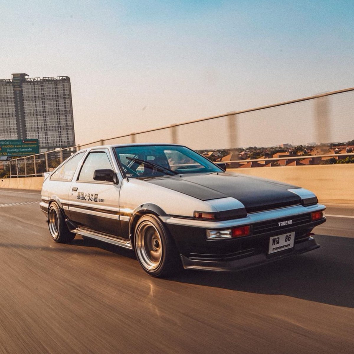 Toyota ae86 Street