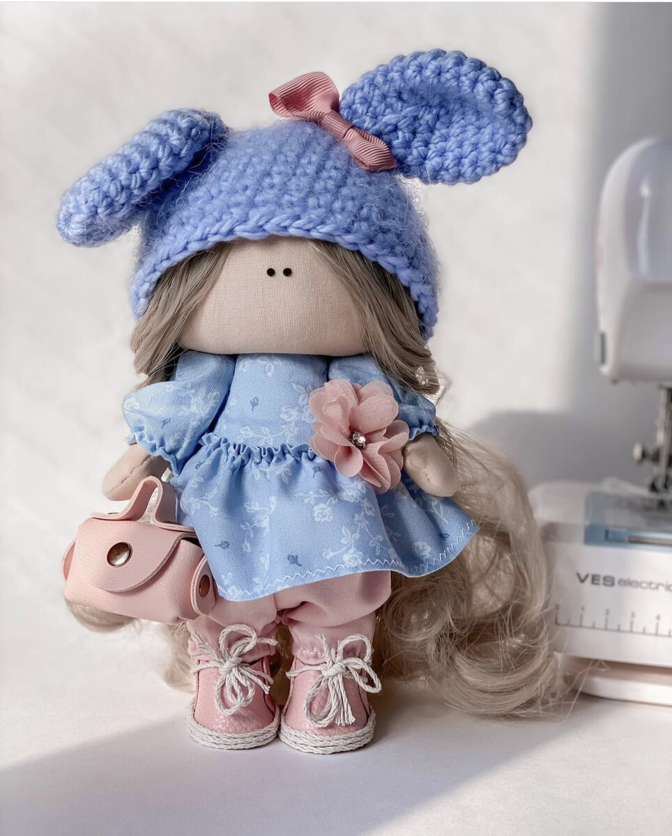 Рост 19см #интерьернаякукла #кукларучнойработы #кукла #куклавподарок #куклаинтерьерная #купитькуклу #купитькуклуручнойработы #ручнаяработа #кукланазаказ 