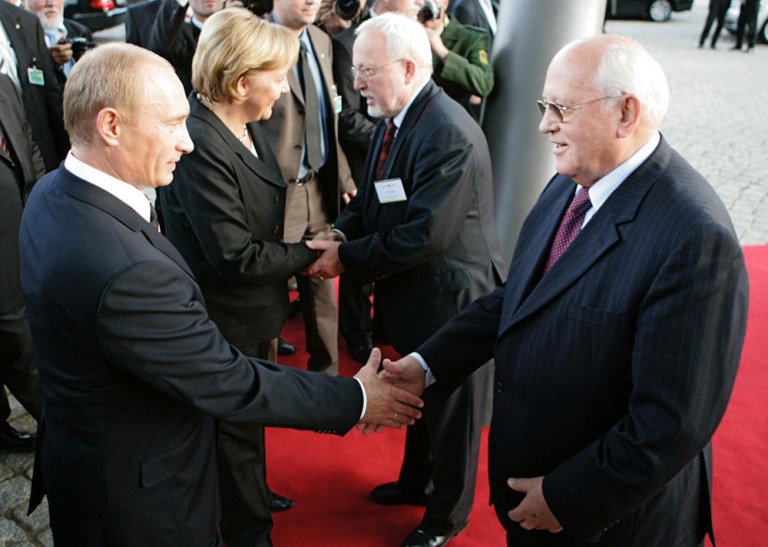 Михаил Горбачёв считает, что действовал правильно