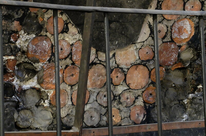 Гончары в куполе Исаакиевского собора.