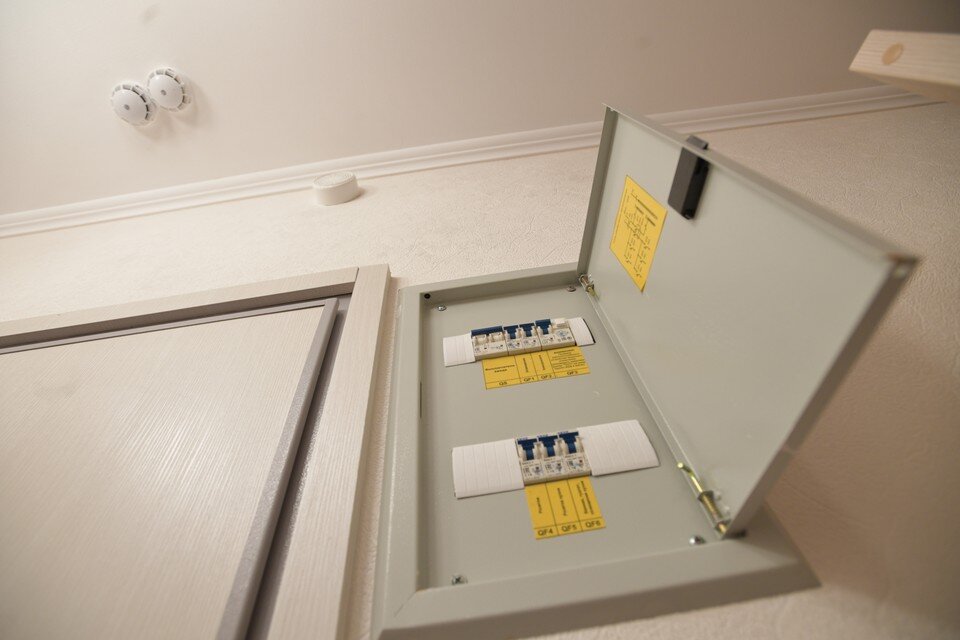     В Томске 30 ноября без электричества оставят более 100 домов. Михаил ФРОЛОВ