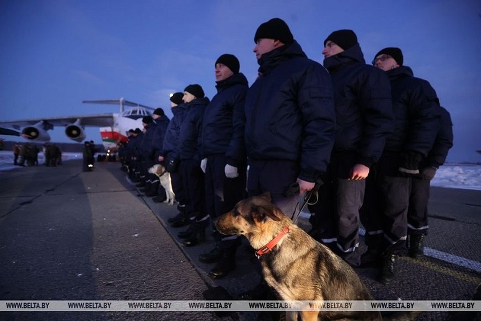     первый отряд белорусских спасателей отряда "ЗУБР" вылетел в Турцию 8 февраля. Фото: БелТА