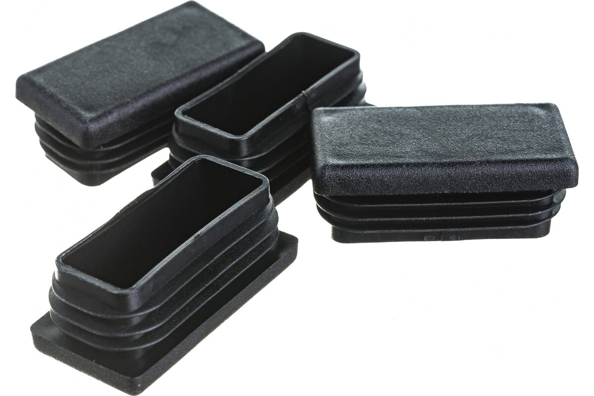 Внутренние пластиковые прямоугольные заглушки имеют ребра для надежного крепления внутри трубы