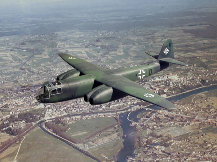 Арадо 234B-2 в небе над Германией