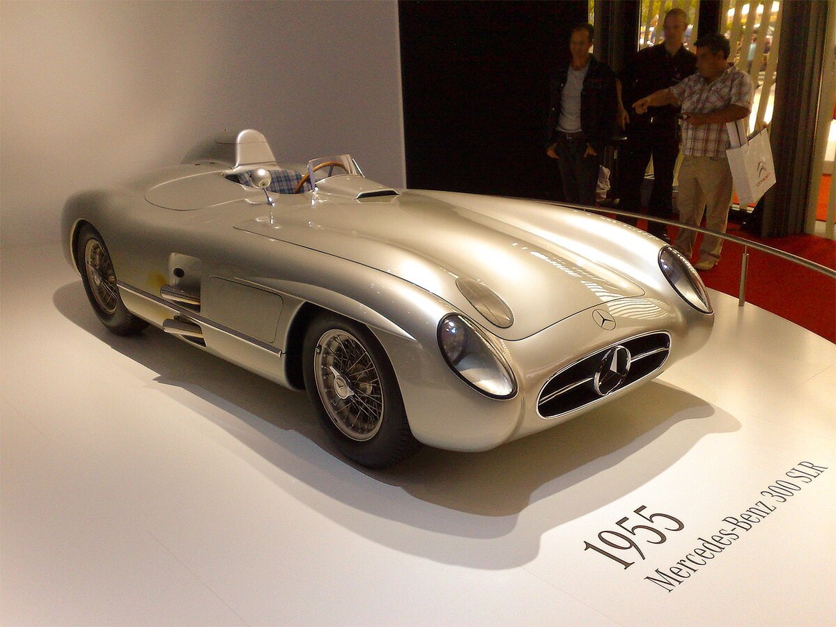 Mercedes-Benz 300 SLR 1955 года.