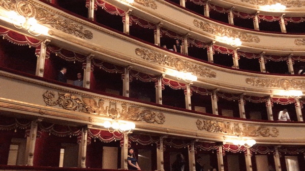 Via G. Verdi, 4, Милан, Италия