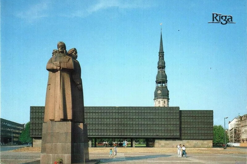 Советская Рига, мемориальный музей-памятник Латышским красным стрелкам, основан в 1971 году. 