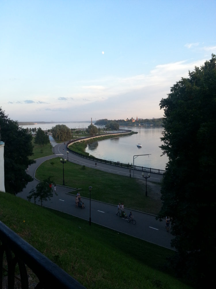 Стрелка, вид со стороны реки Которосль