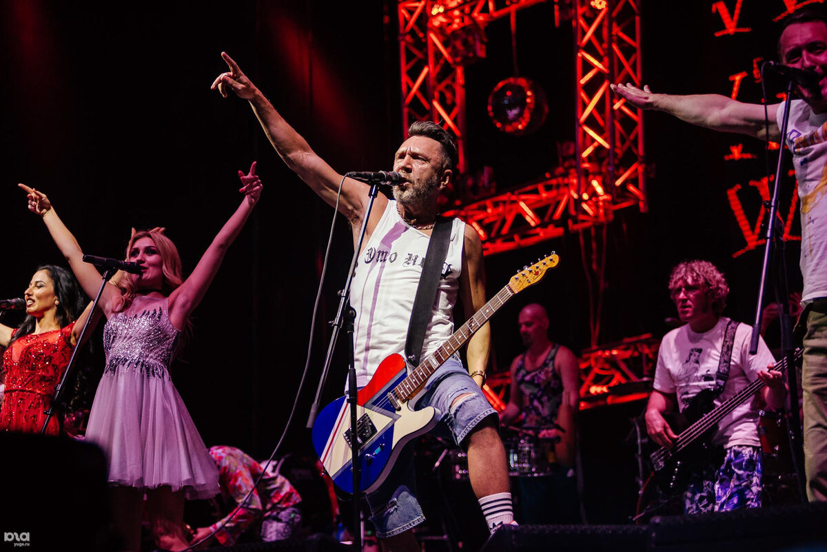 Группировка «Ленинград», солист Сергей Шнуров