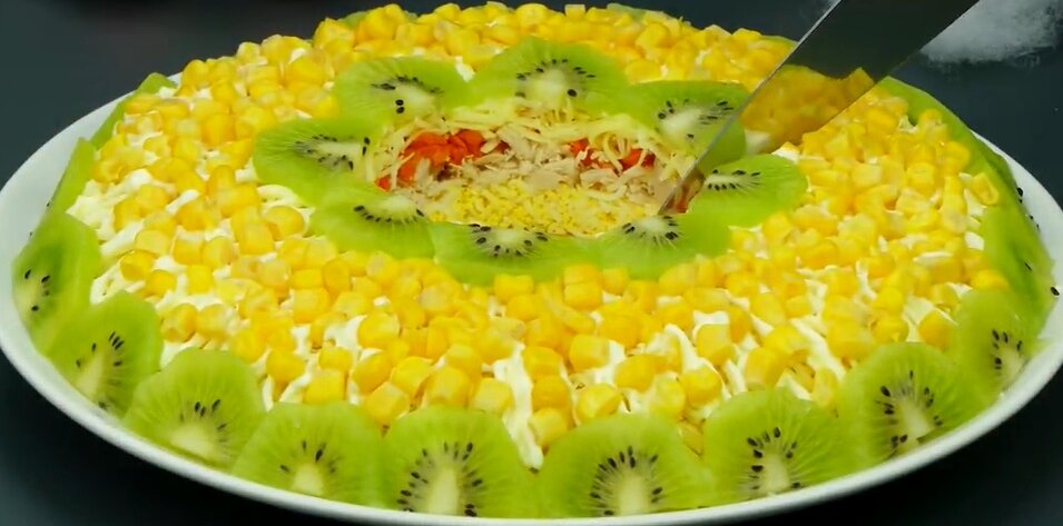 Салат праздничный (с киви) - пошаговый рецепт с фото