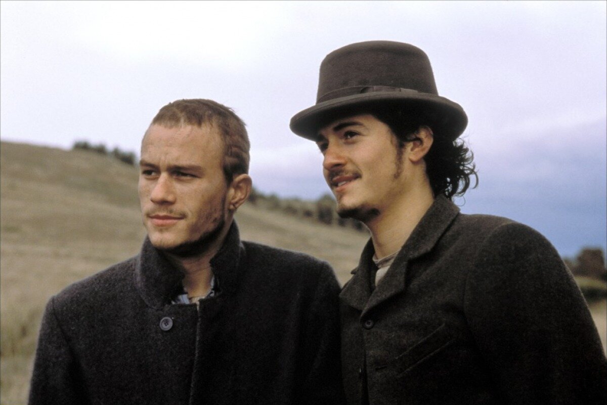 Нед Келли (Хит Леджер) и Джозеф Бирн (Орландо Блум), кадр из фильма "Банда Келли"; иллюстрации из открытых источников (Яндекс-Картинки)