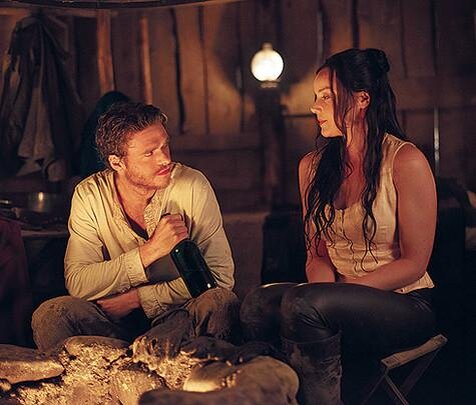 Кадры из сериалов "Клондайк и "Электрические сны Филипа К.Дика"