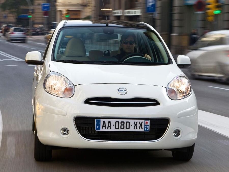 Nissan Micra 2010 год