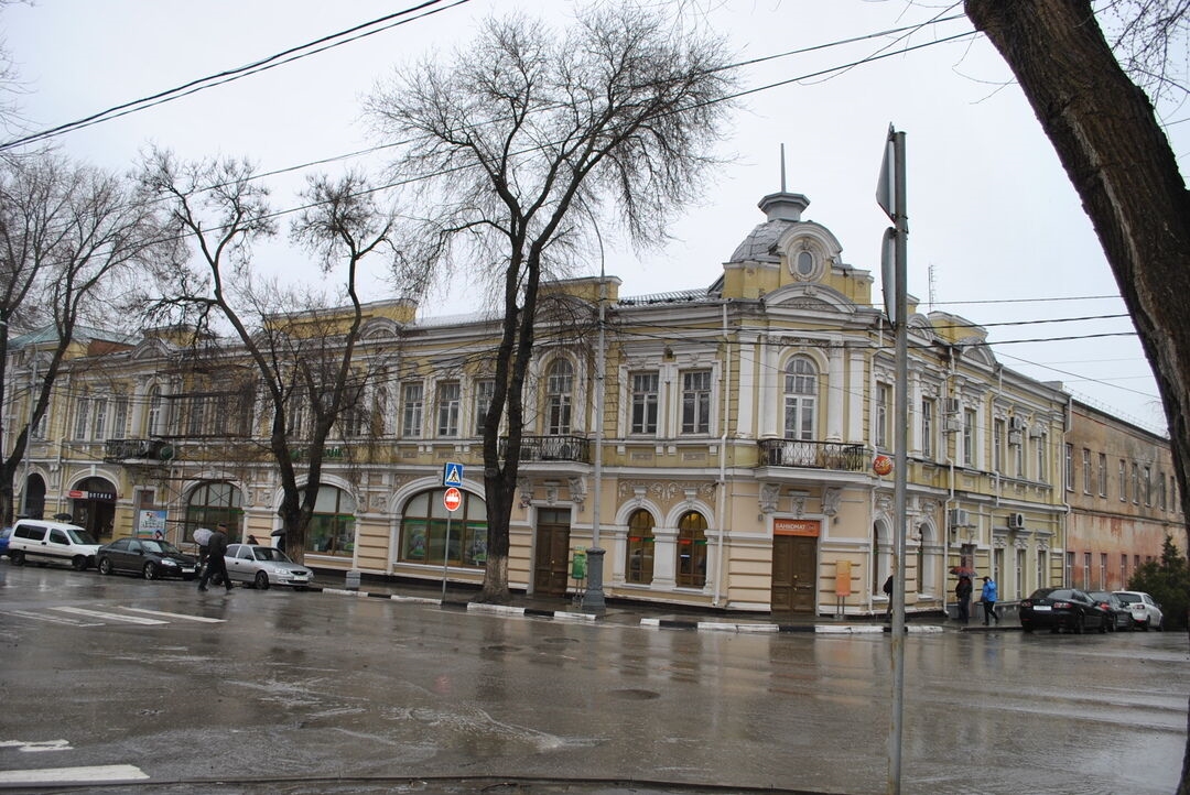 Пенсионный фонд таганрог. Петровская Лермонтовский Таганрог. Петровская 76 Таганрог. Ул Петровская 76 в г Таганроге. Петровская 76 Таганрог пенсионный.