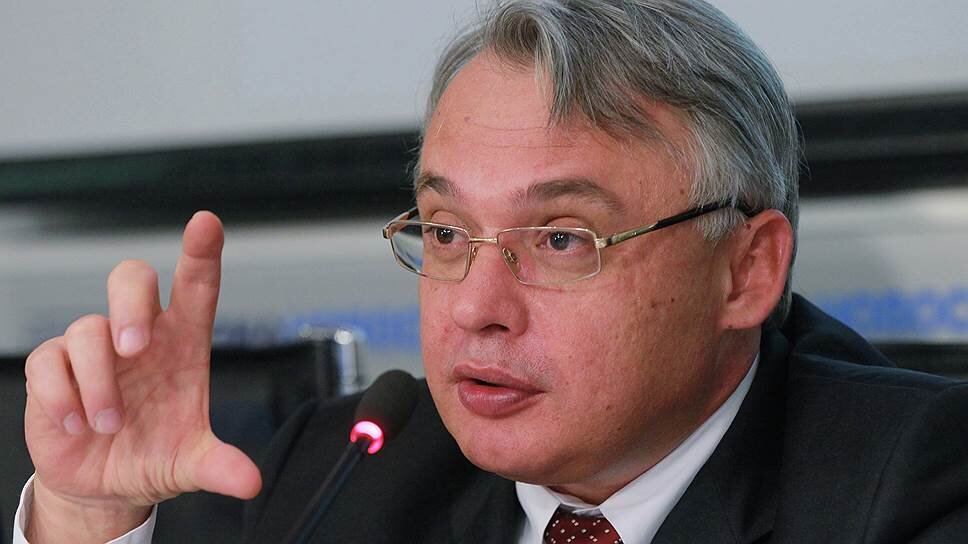 Генеральный директор ООО ПФК "Крост"во время выборов мэра Москвы Сергея Собянина он был его доверенным лицом в 2018 году.