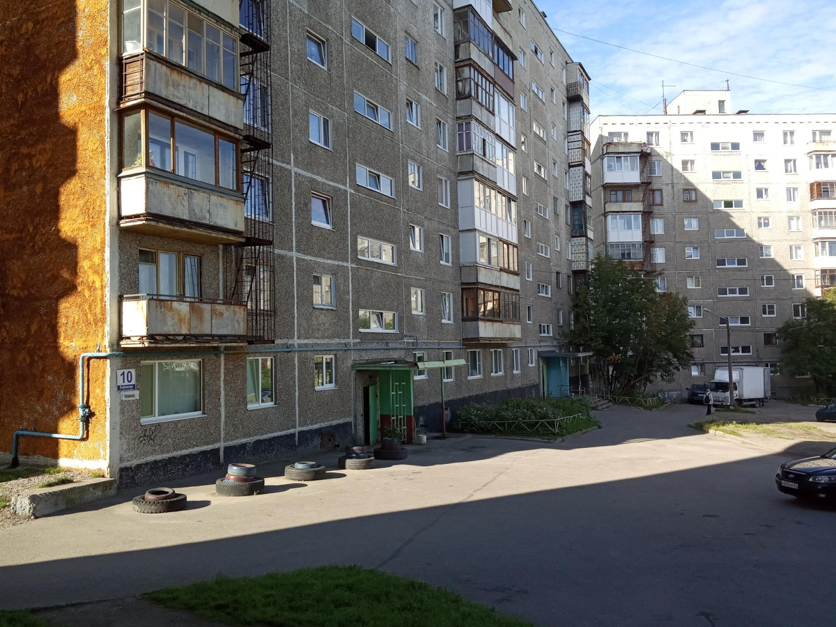 Дом №10 на проезде Михаила Бабикова