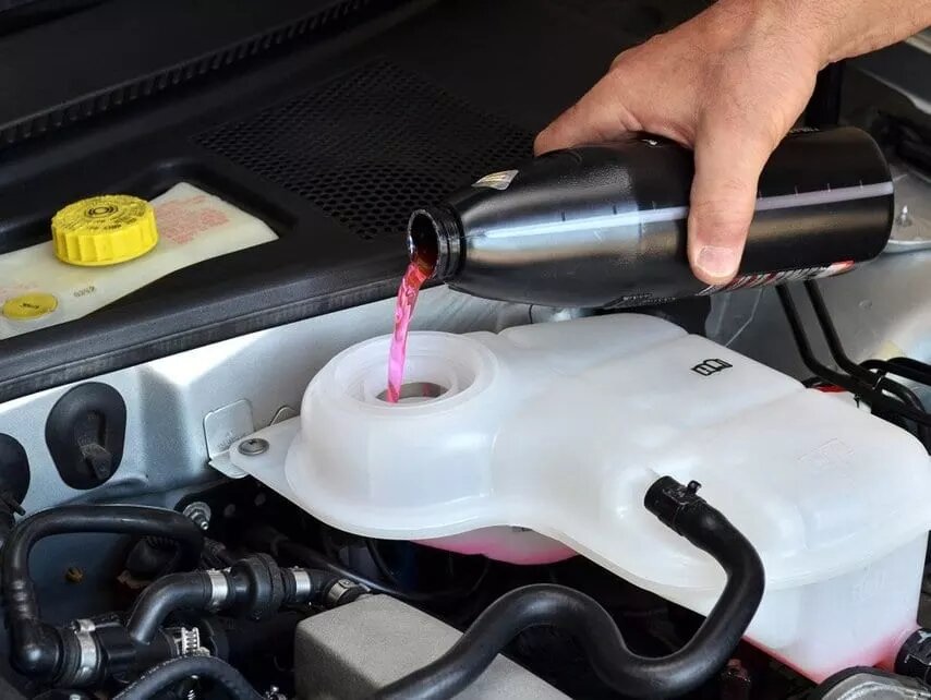 Замена охлаждающей жидкости. Когда нужно менять | АвтоТачки avtotachki ...