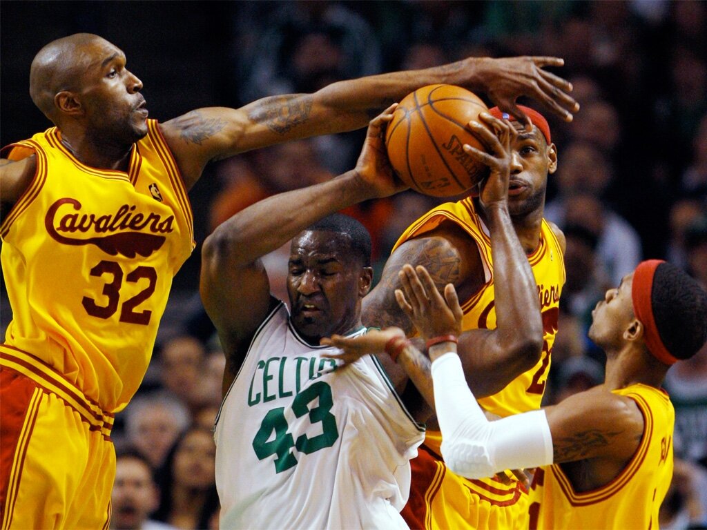 https://s-cdn.sportbox.ru/images/styles/upload/fp_fotos/dd/4d/Boston-Klivliend2009-03-07REUTERS-Brian-Snyder.jpg